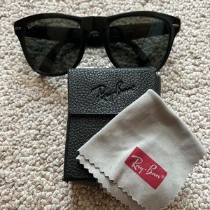 Ray-Bans Folding Wayfarer
